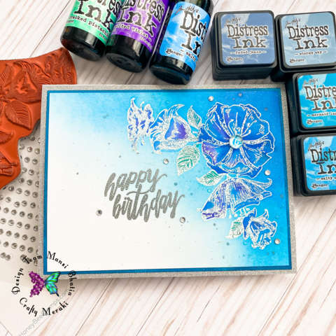 Have you ever tried blue flowers on your cards? Check this out!